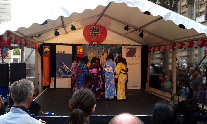 Japan Matsuri - Traditional Dancing girls